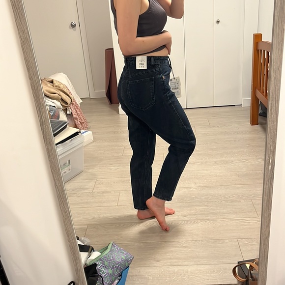 Zara NEW mom jeans - Picture 2 of 6